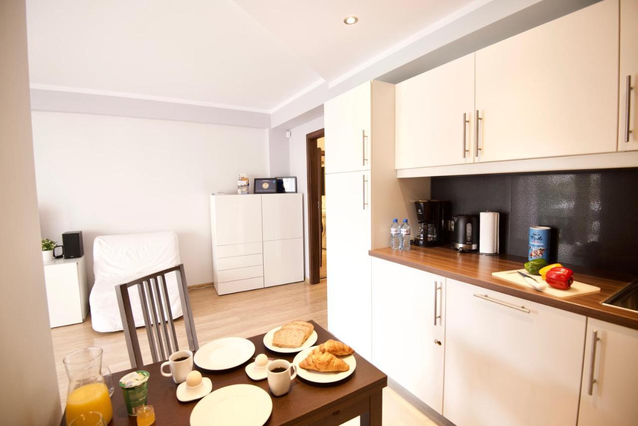 Studio Apartment